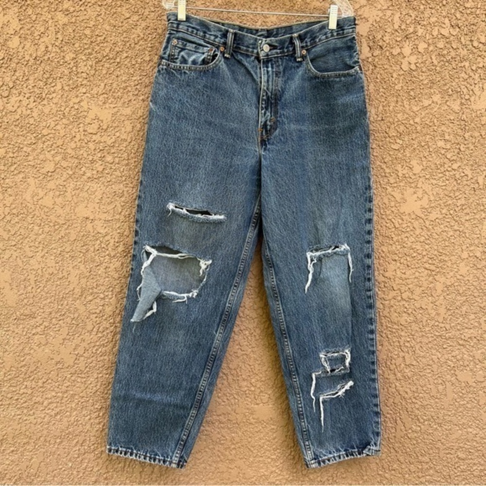 Levi’s Jeans 560 Women's Waist 34‎ Blue Distressed Cut-out Denim
